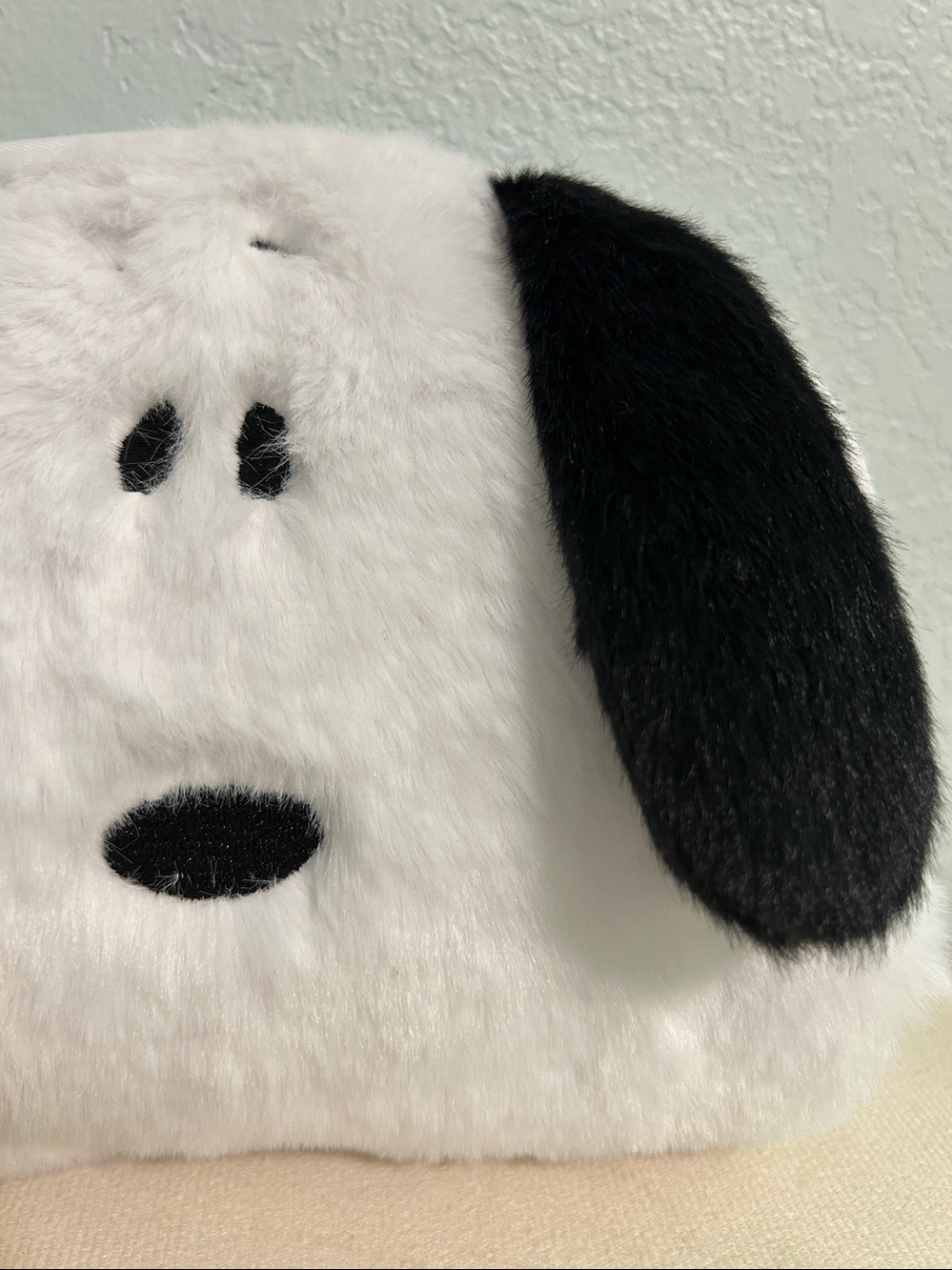 Peanuts Bag Snoopy Plush Dog Pouch - Snoopy Makeup Travel Bag -White/Black-NEW - Picture 4 of 12